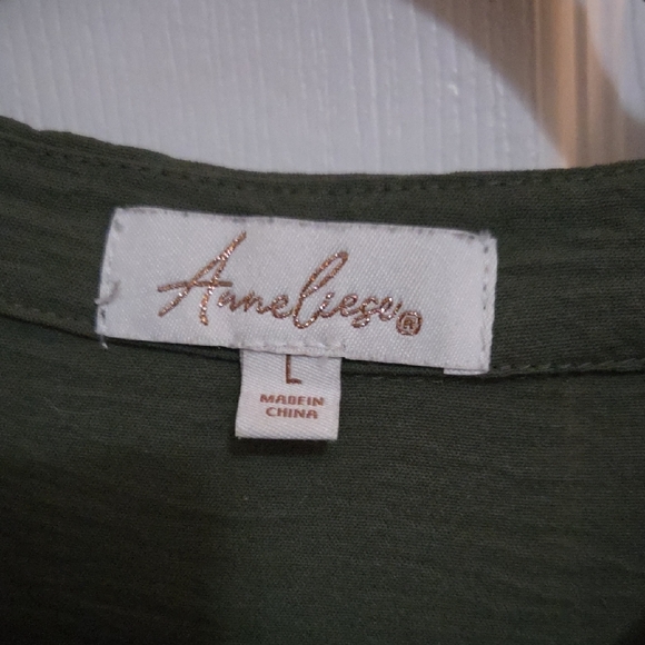 Olive Floral Embroidered Blouse - Picture 2 of 5